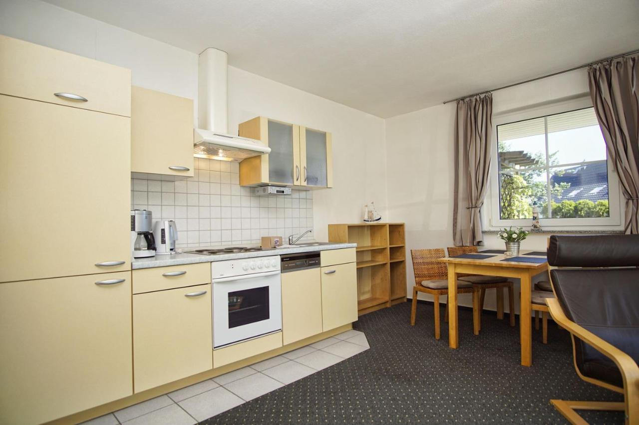 Nah Am Meer, Ruhige Lage, Gratis Nutzung Vom Ahoi Erlebnisbad Und Sauna In Sellin - Haus Inselblick Fewo 02 奥斯特巴德·哥伦 外观 照片